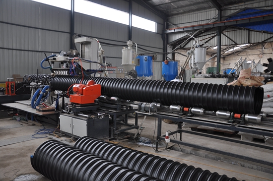 高密度聚乙烯碳素纖維護(hù)套管 設(shè)備 (2)