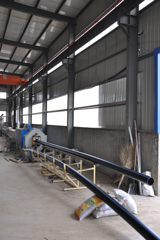 鋼帶增強(qiáng)聚乙烯（PE）螺旋波紋管 設(shè)備 (7)