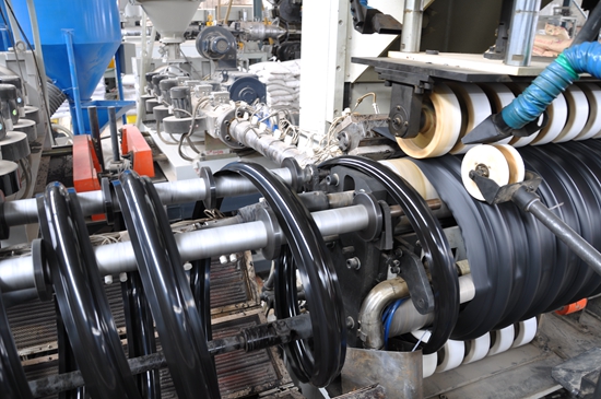 鋼帶增強(qiáng)聚乙烯（PE）螺旋波紋管 (3)